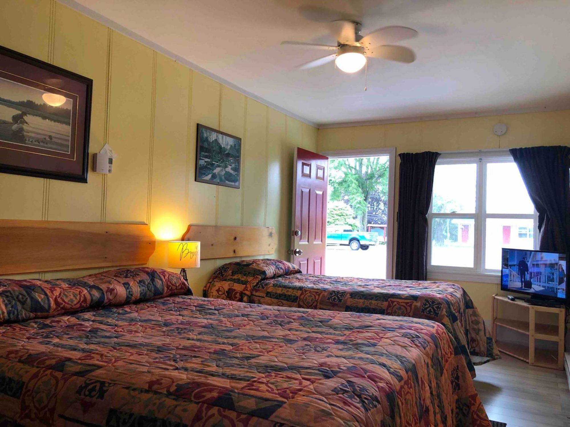 Lakelawn B&B And Motel ยาร์เมาธ์ ภายนอก รูปภาพ